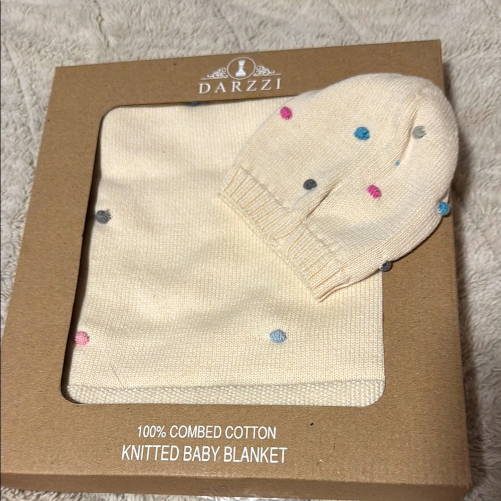 Darzzi Bubbles Baby Blanket with Beanie